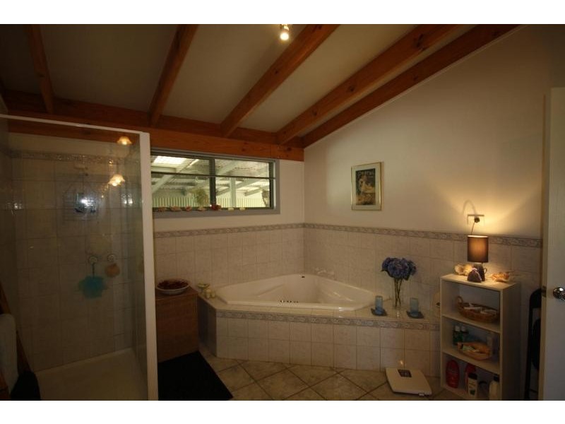 6533A Northern Highway, Rochester VIC 3561