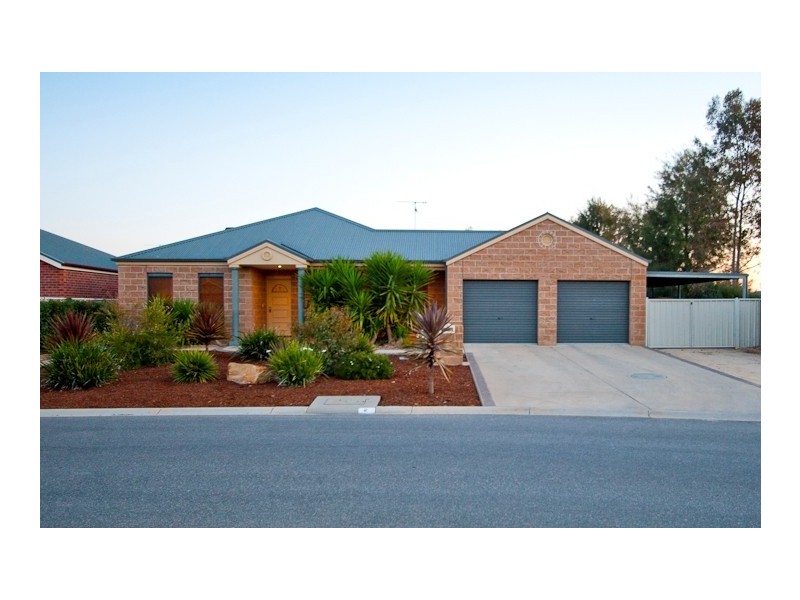 2 Dundee Court, Moama NSW 2731