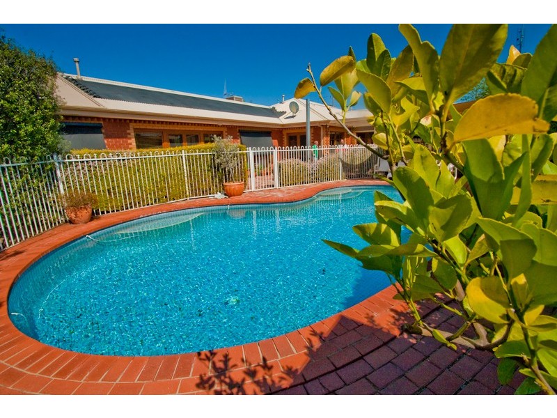60 Hopwood Street, Echuca VIC 3564
