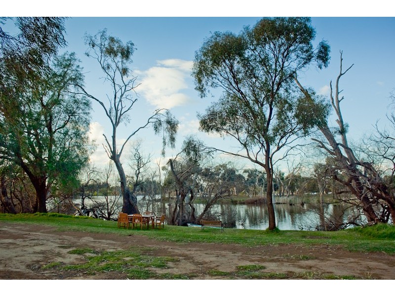 258 Patho School Road, Patho VIC 3564