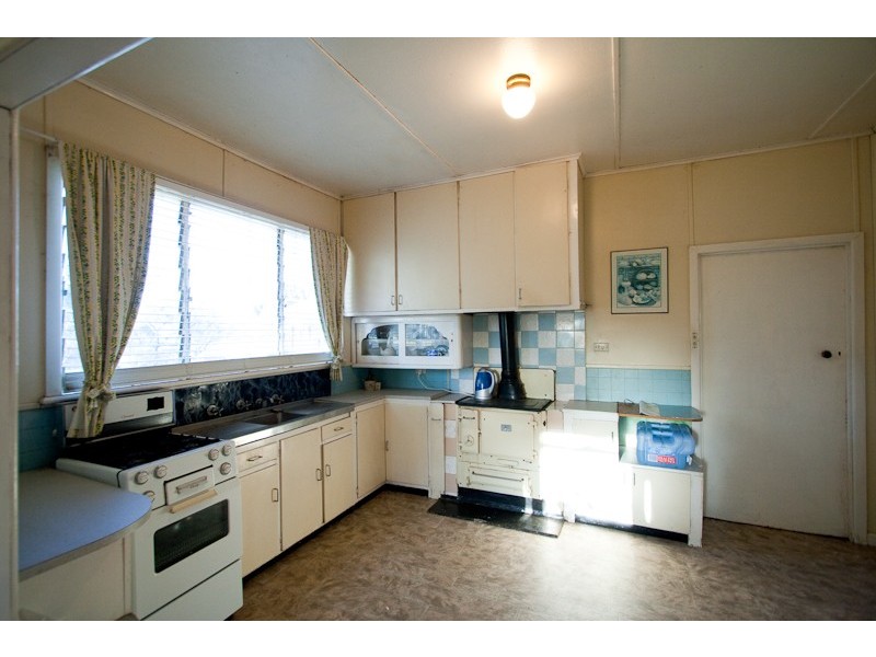 258 Patho School Road, Patho VIC 3564