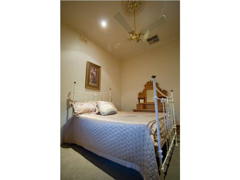 56 Francis Street, Echuca VIC 3564