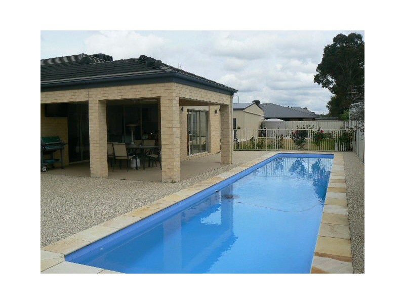3 Marv Court, Echuca VIC 3564