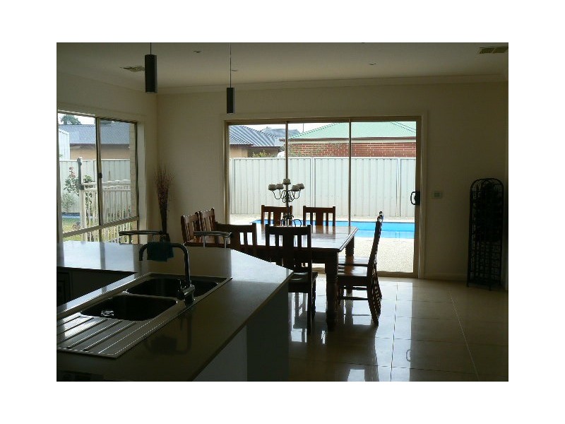 3 Marv Court, Echuca VIC 3564