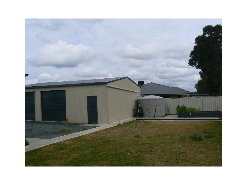 3 Marv Court, Echuca VIC 3564