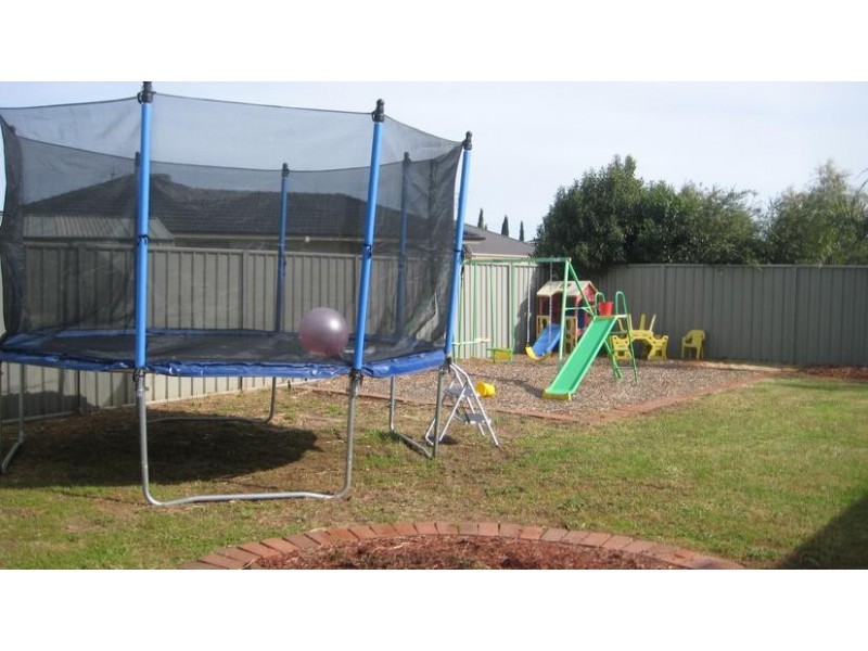 5 Victoria Place, Echuca VIC 3564