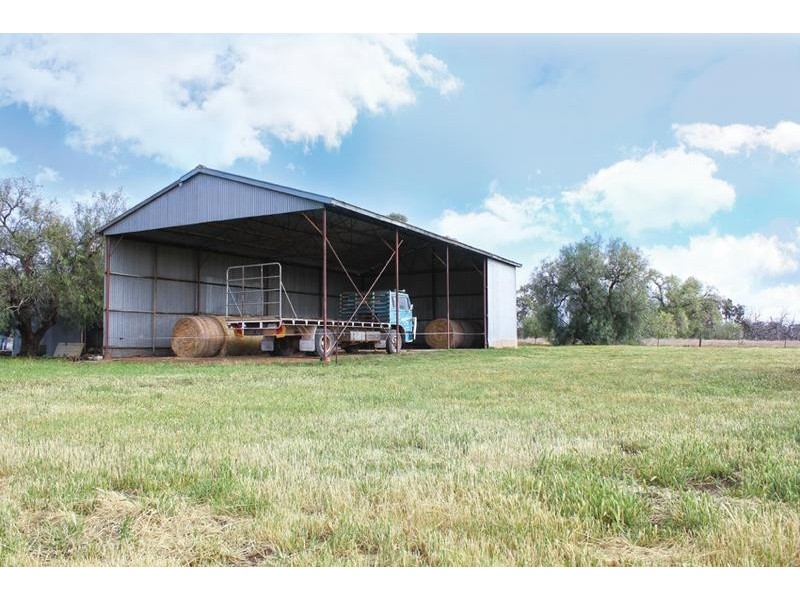 173 School Road, Patho VIC 3564