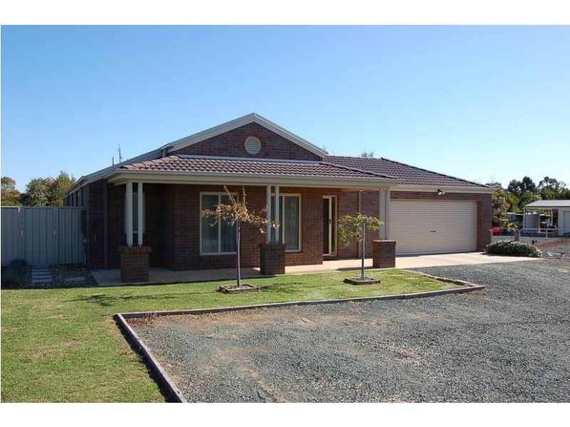 7 Cash Court, Echuca VIC 3564