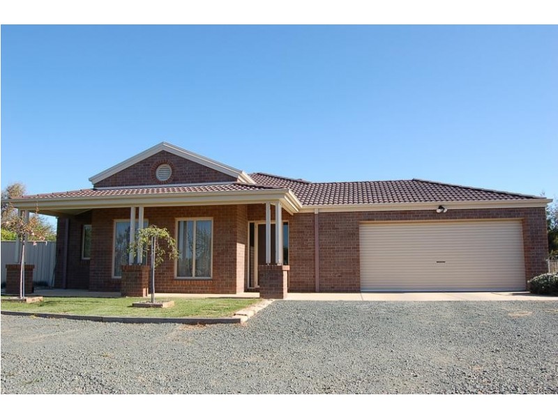 7 Cash Court, Echuca VIC 3564