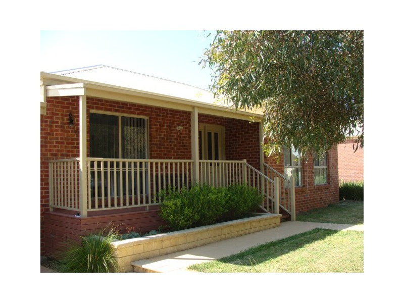 1/142 Bowen Street, Echuca VIC 3564