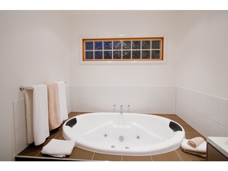 1/246 Eyre Street, Echuca VIC 3564