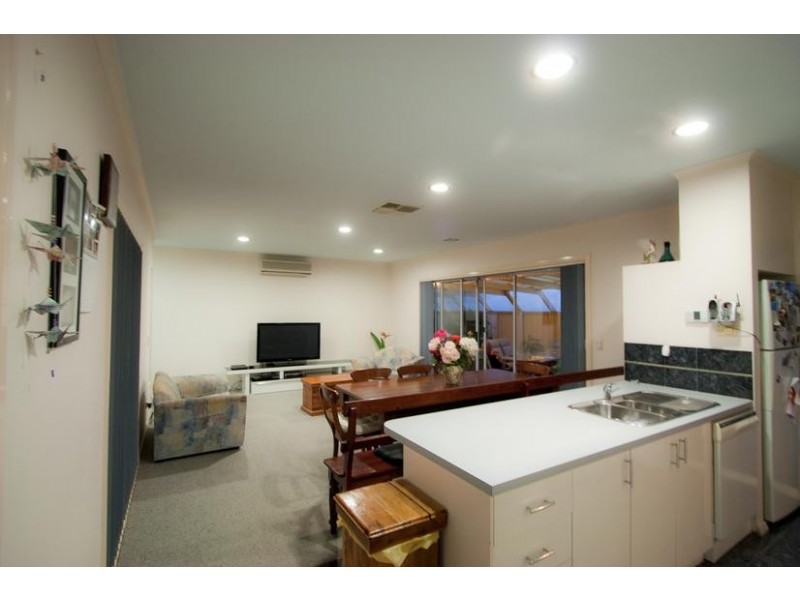 24 Kooyong Court, Echuca VIC 3564