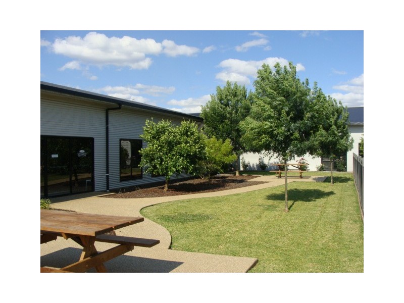 6 Boyes Street, Moama NSW 2731