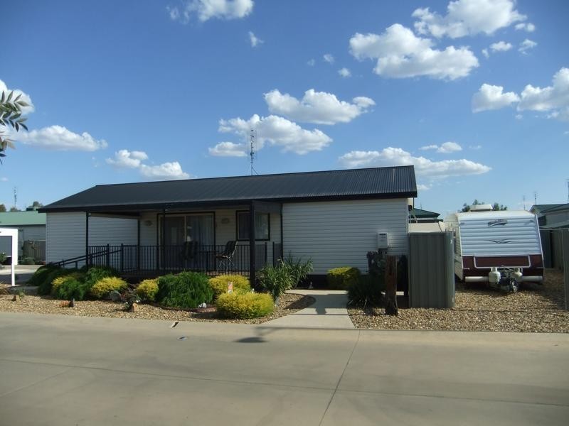 12 Perry Place, Moama NSW 2731