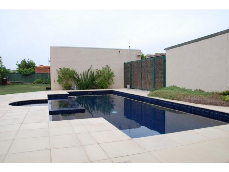 209 McKinlay Street, Echuca VIC 3564