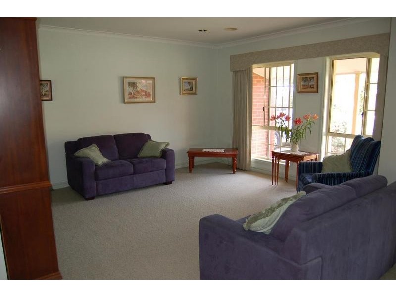 2/9 Rosendale Court, Echuca VIC 3564