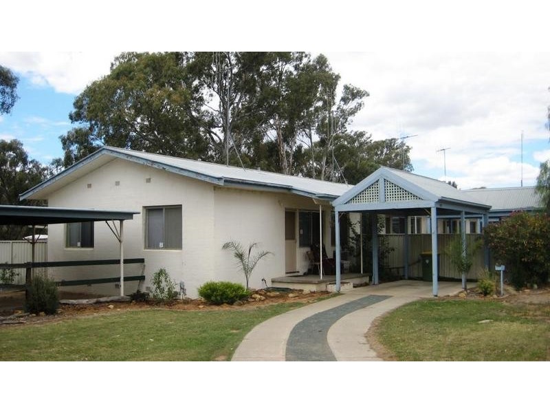 1-4/166 Goulburn Road & 166 Goulburn Road, Echuca VIC 3564