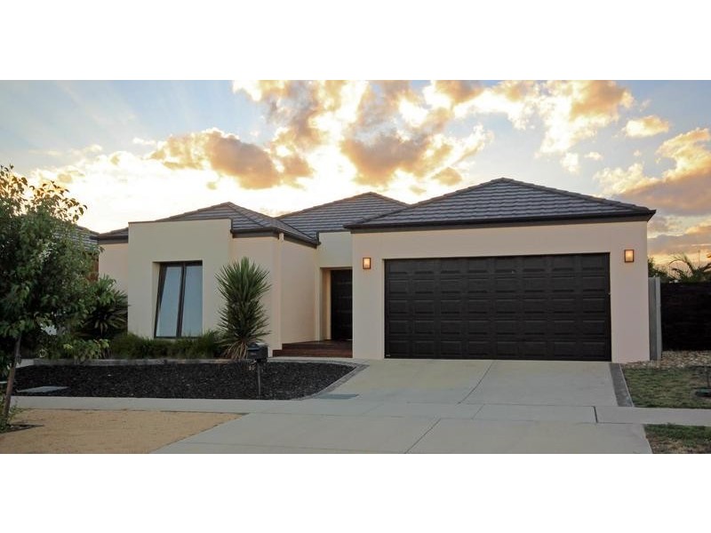 55 Declan Way, Echuca VIC 3564