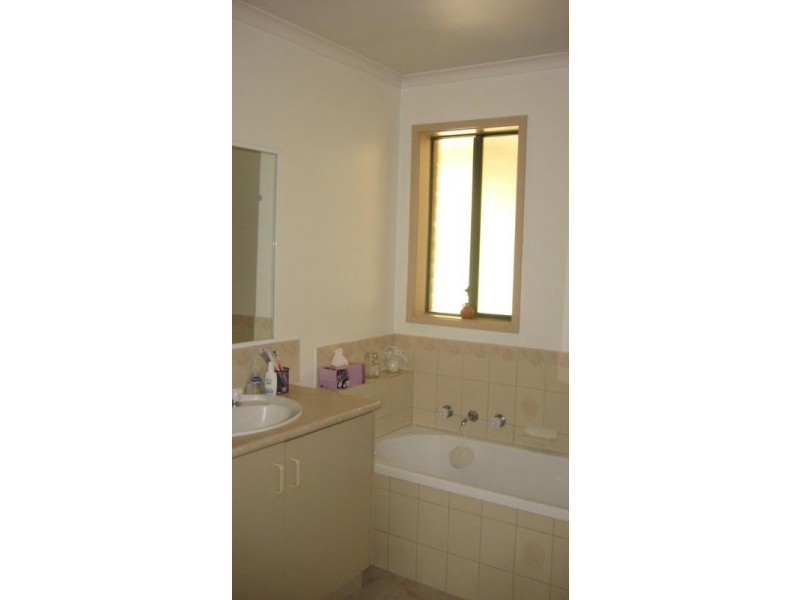 29 Genevieve Avenue, Echuca VIC 3564