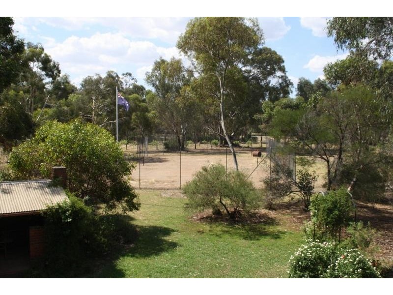 121 River Avenue, Echuca VIC 3564