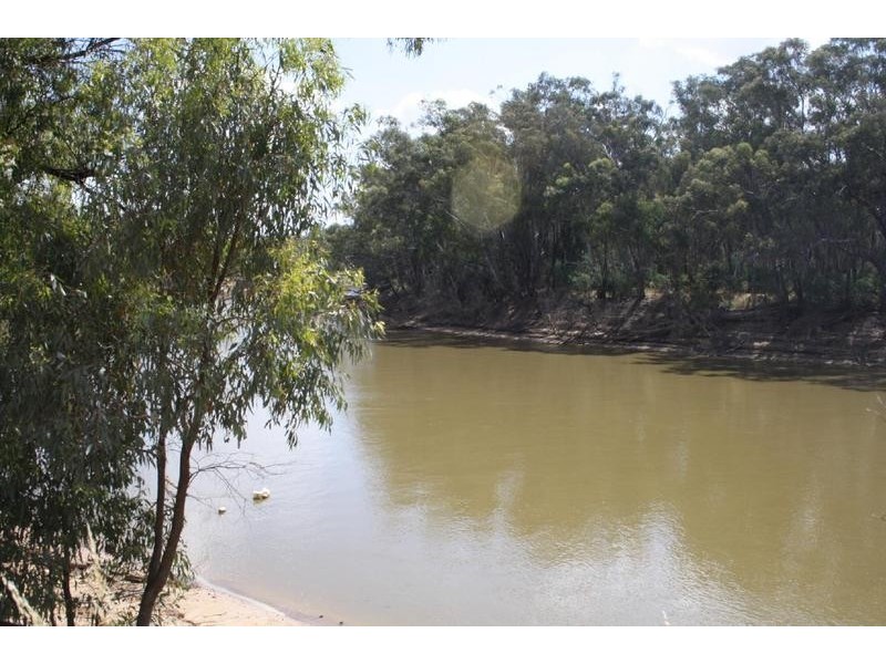 121 River Avenue, Echuca VIC 3564