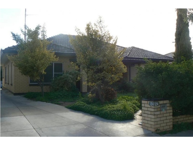 124-128 Pakenham Street, Echuca VIC 3564