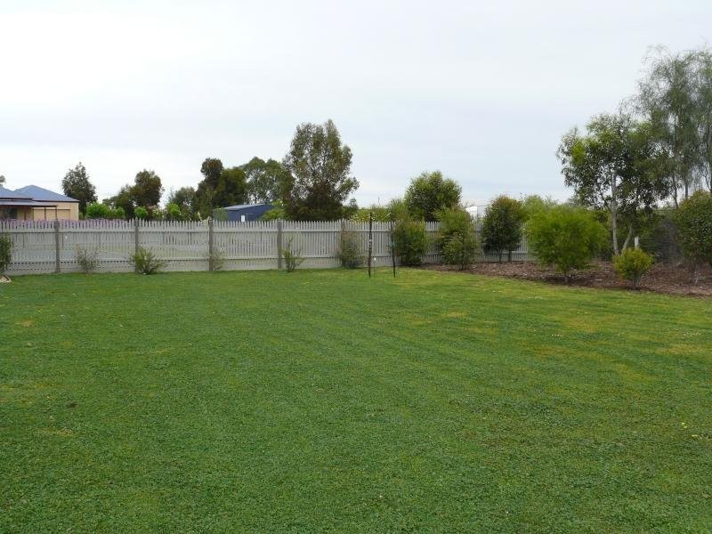 13 Bateman Drive, Echuca VIC 3564