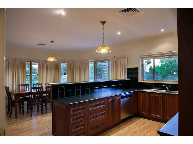 12 Brecon Court, Echuca VIC 3564