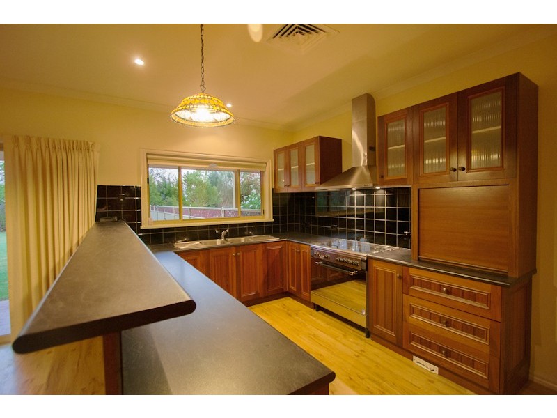 12 Brecon Court, Echuca VIC 3564