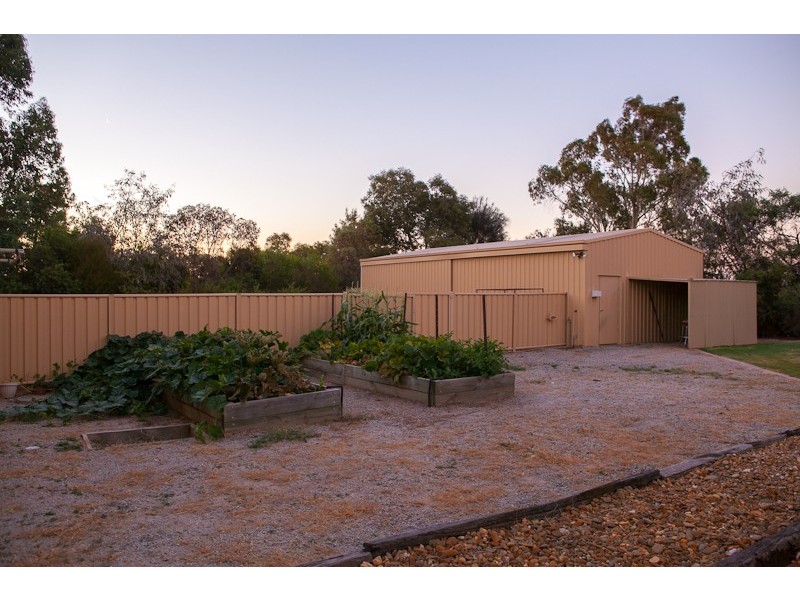 12 Brecon Court, Echuca VIC 3564