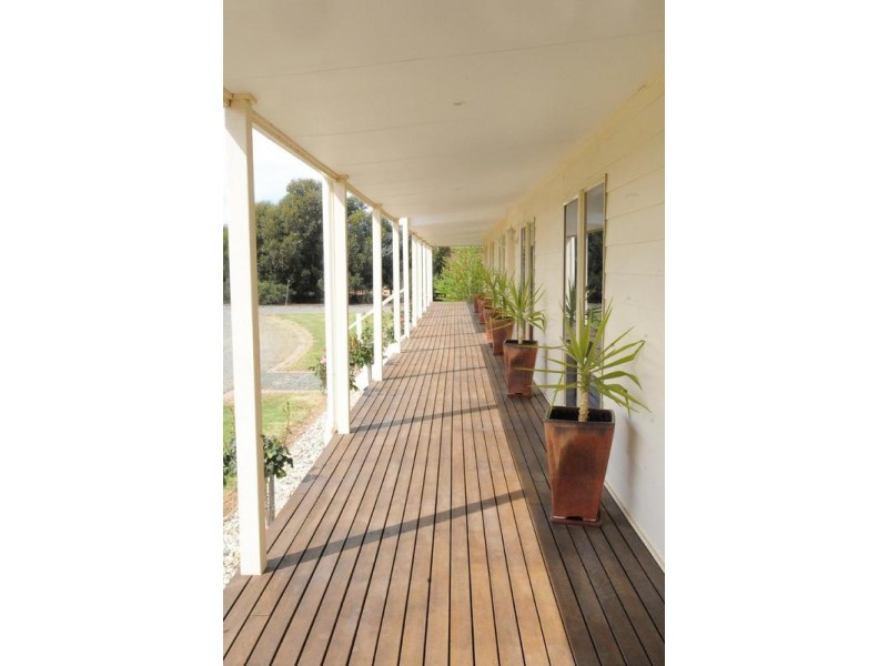 49 Brecon Court, Echuca VIC 3564