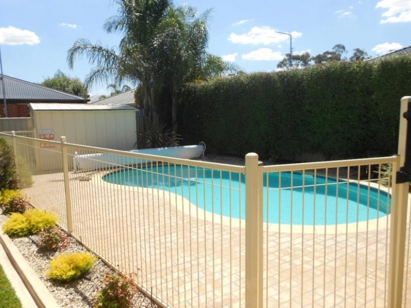 8 Dundee Court, Moama NSW 2731