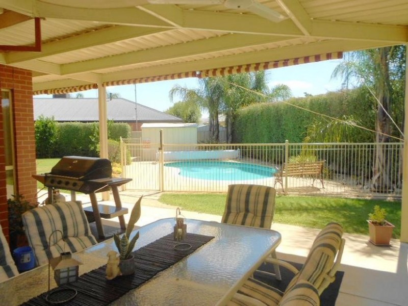 8 Dundee Court, Moama NSW 2731