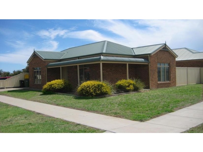 27 Bennett Court, Echuca VIC 3564