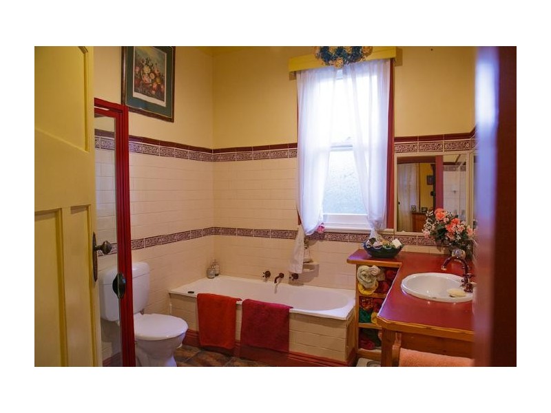 73 Hopwood Street, Echuca VIC 3564