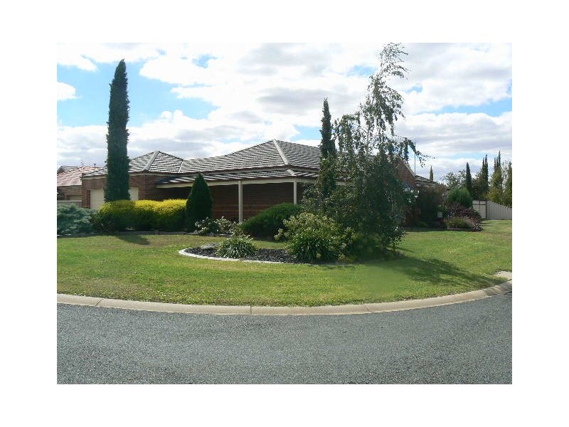 1 Kirkwall Court, Moama NSW 2731