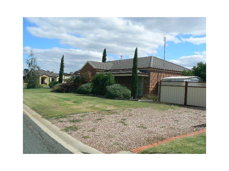 1 Kirkwall Court, Moama NSW 2731
