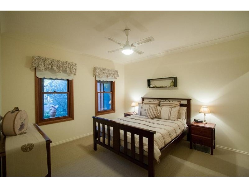 35 Campaspe Esplanade, Echuca VIC 3564