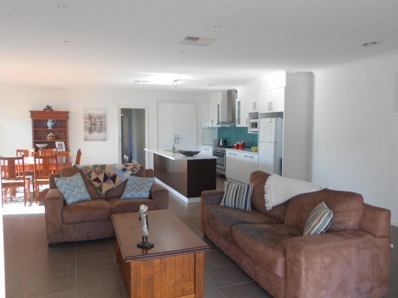 32 Porter Street, Moama NSW 2731