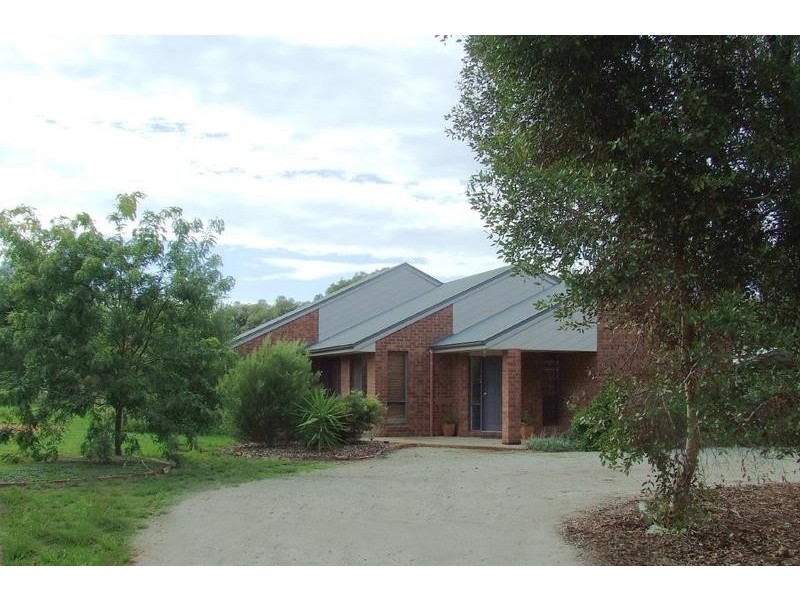 26 River View Court, Echuca VIC 3564