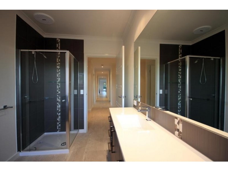 3 Castletown Court, Echuca VIC 3564