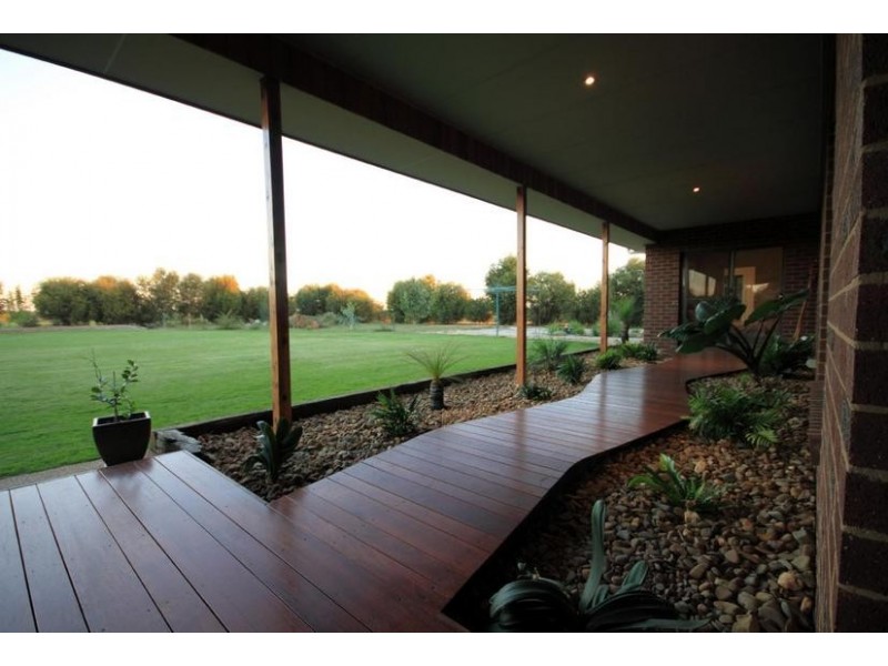 3 Castletown Court, Echuca VIC 3564