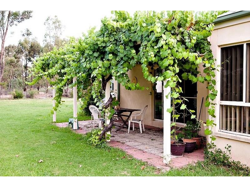 17 Charters Drive, Moama NSW 2731