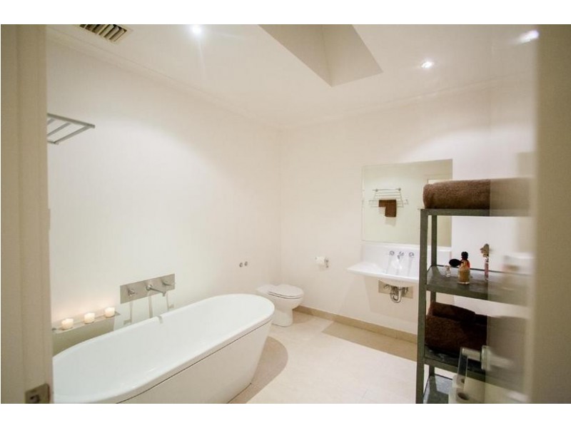 2/1 River Street, Echuca VIC 3564