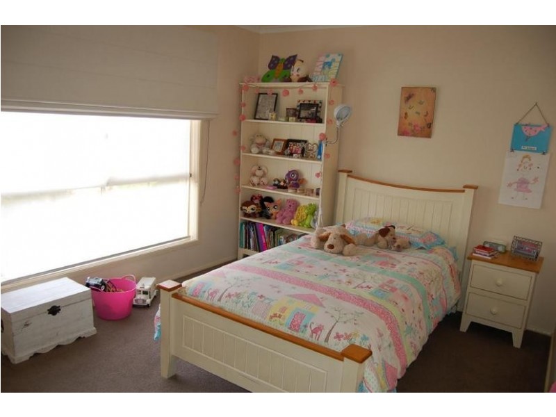 3 John Close, Echuca VIC 3564
