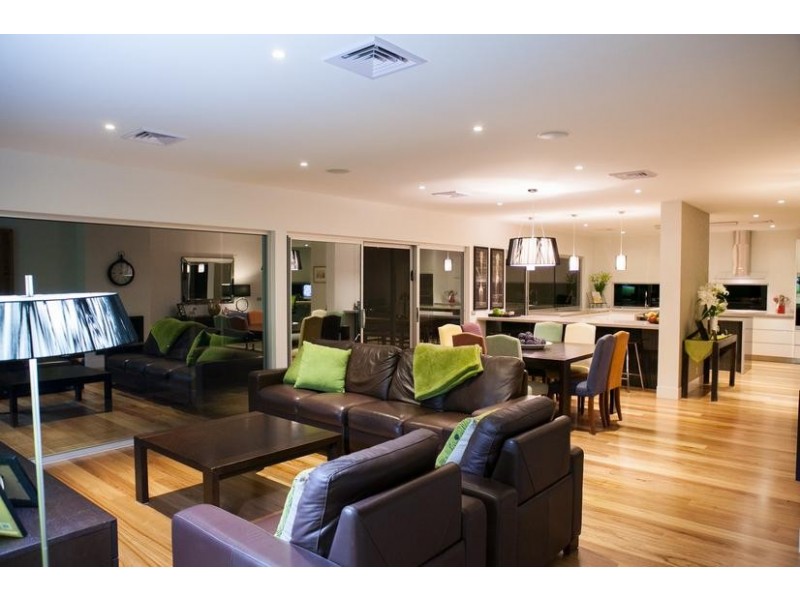 90 Wharparilla Drive, Echuca VIC 3564