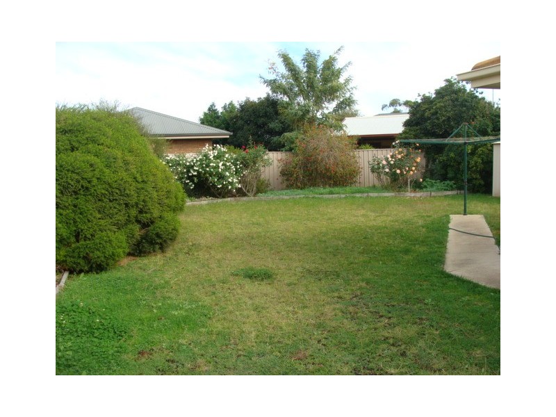 18 Genevieve Avenue, Echuca VIC 3564