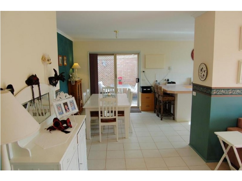 16 Genevieve Avenue, Echuca VIC 3564