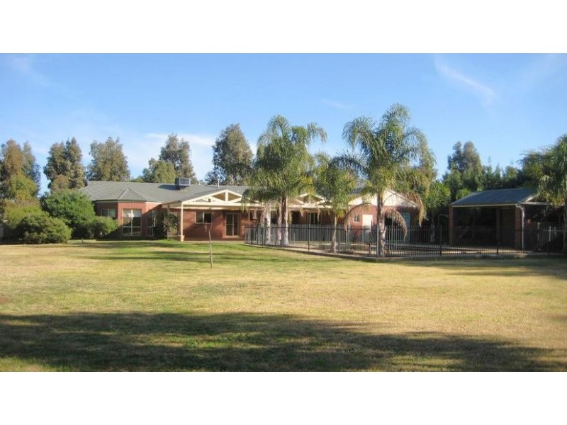 109 Schoeffel Drive, Echuca VIC 3564