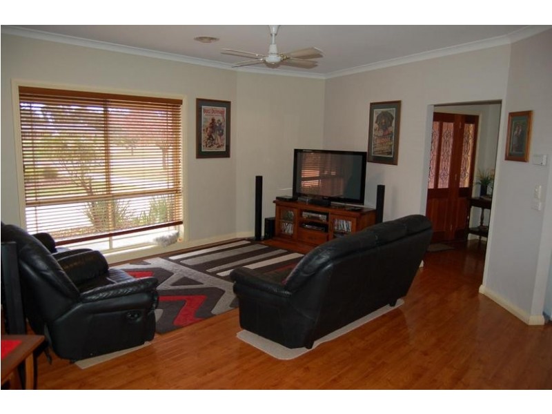 24 Hollara Drive, Moama NSW 2731